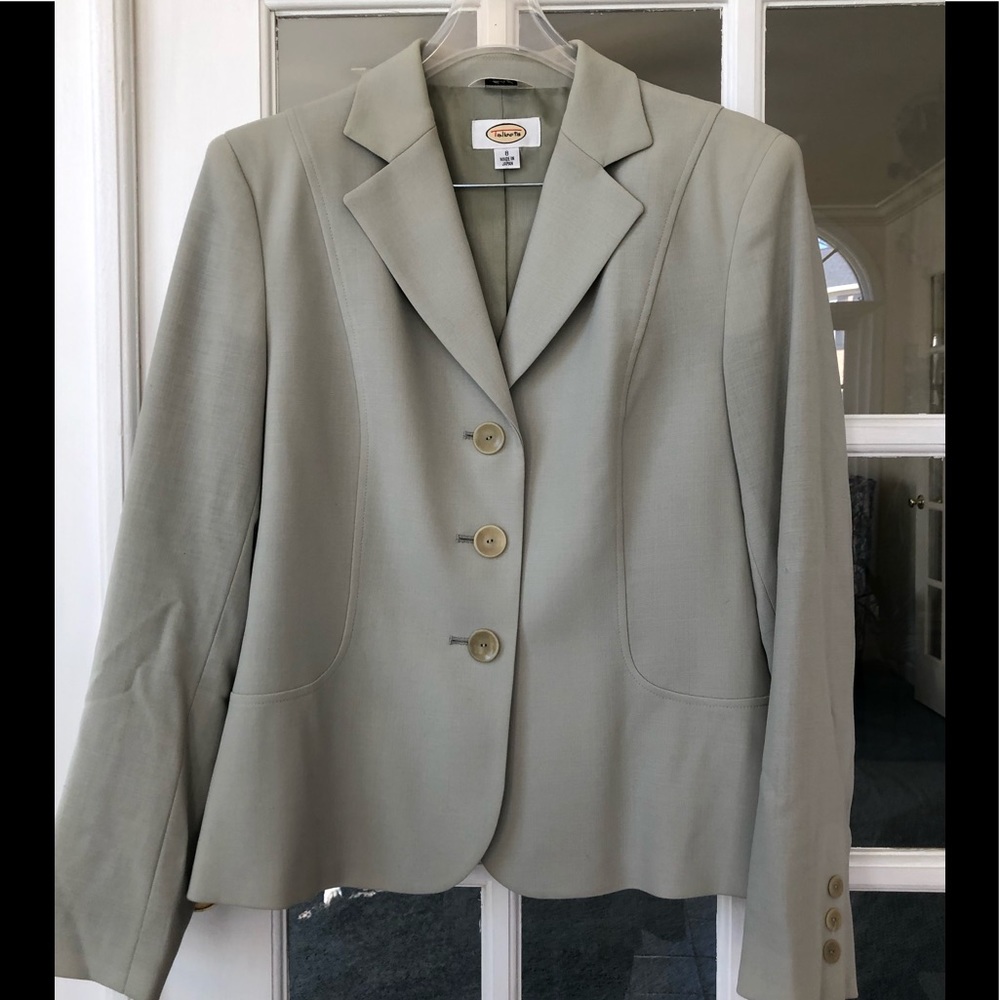 Woman’s blazer